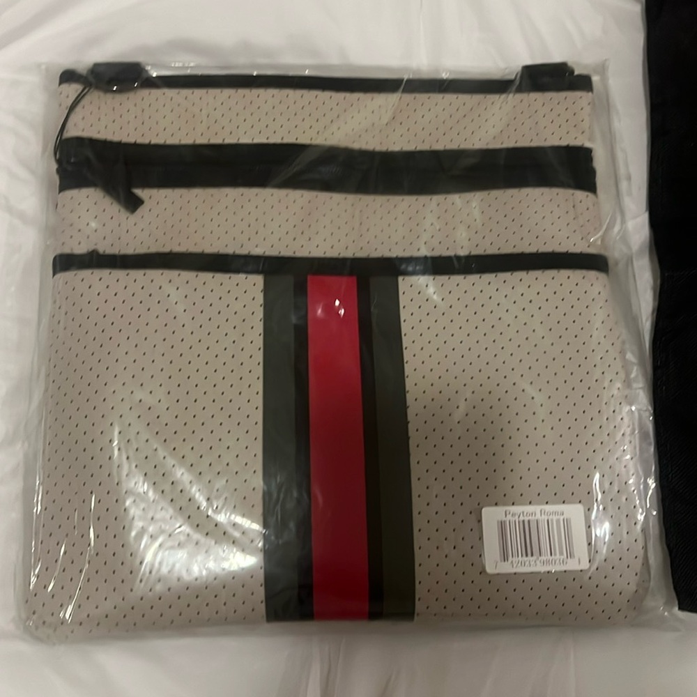 NWT Haute Shore Payton Roma